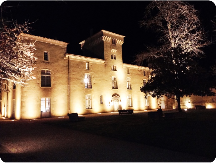 Electricien Langon, Mise en conformité electrique Langon, Installation electrique Langon, Dépannage electricité Langon, Eclairage façade chateau Langon